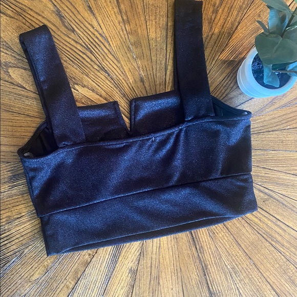 Evolutionary women’s Coordinating Shimmer Cropped Top size Large - Picture 6 of 7